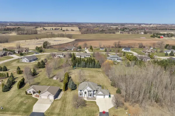$749,900 | 3414 Syngentia Way, Neenah, WI 54956