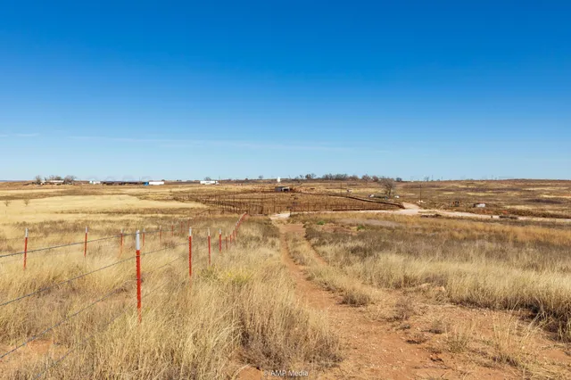 $1,500,000 | Undisclosed Address, Shamrock, TX 79079