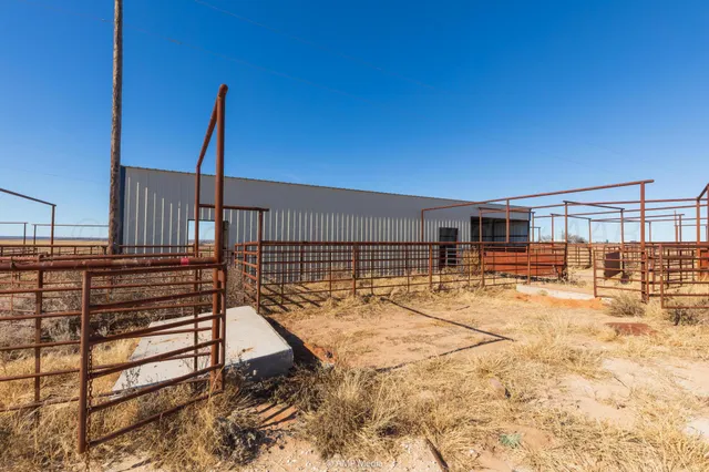 $1,500,000 | Undisclosed Address, Shamrock, TX 79079