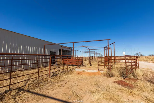 $1,500,000 | Undisclosed Address, Shamrock, TX 79079