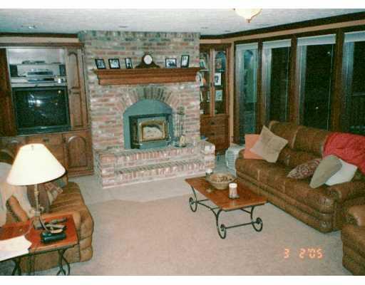 253 Gringo Independence Road Aliquippa, PA 15001 - Photo 3 of 8 Gallery Image 3
