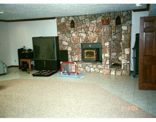 253 Gringo Independence Road Aliquippa, PA 15001 - Photo 4 of 8 Gallery Image 4