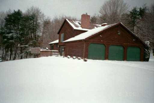 253 Gringo Independence Road Aliquippa, PA 15001 - Photo 6 of 8 Gallery Image 6