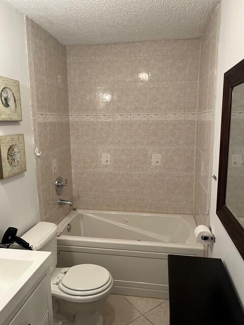 251 South Cypress Road, Unit 146 Pompano Beach, FL 33060 - Photo 20 of 20 a bathroom with a sink a toilet and a bathtub