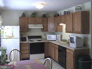 20-1 Cranberry Ridge, Unit 3 Reading, PA 19606 - Photo 3 of 5