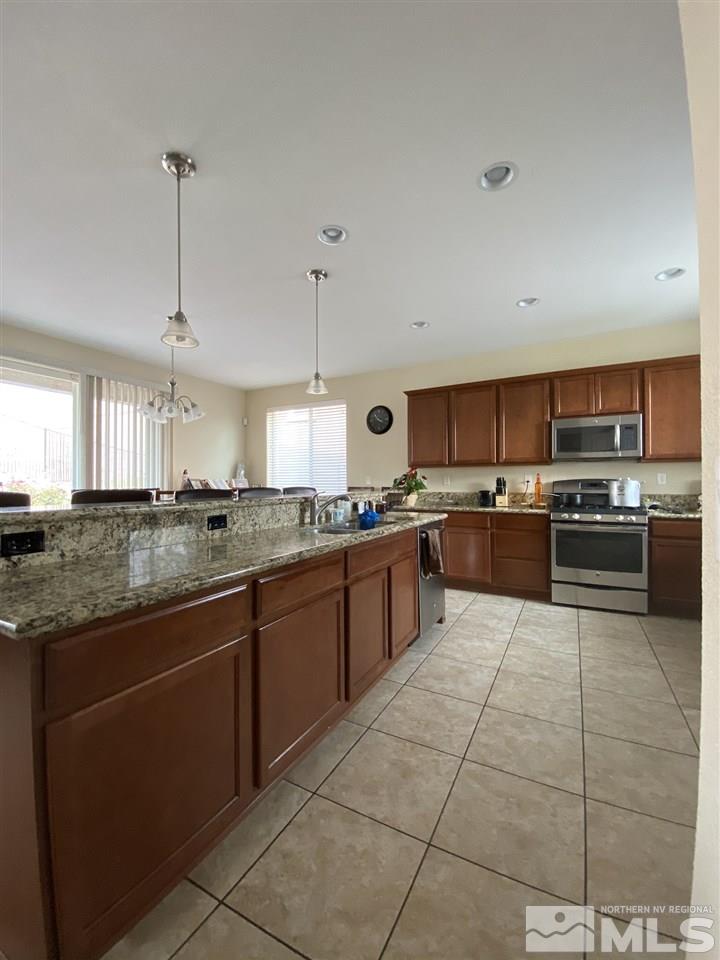 290 Anselmo Drive Reno, NV 89523 - Photo 4 of 16 Photo 5