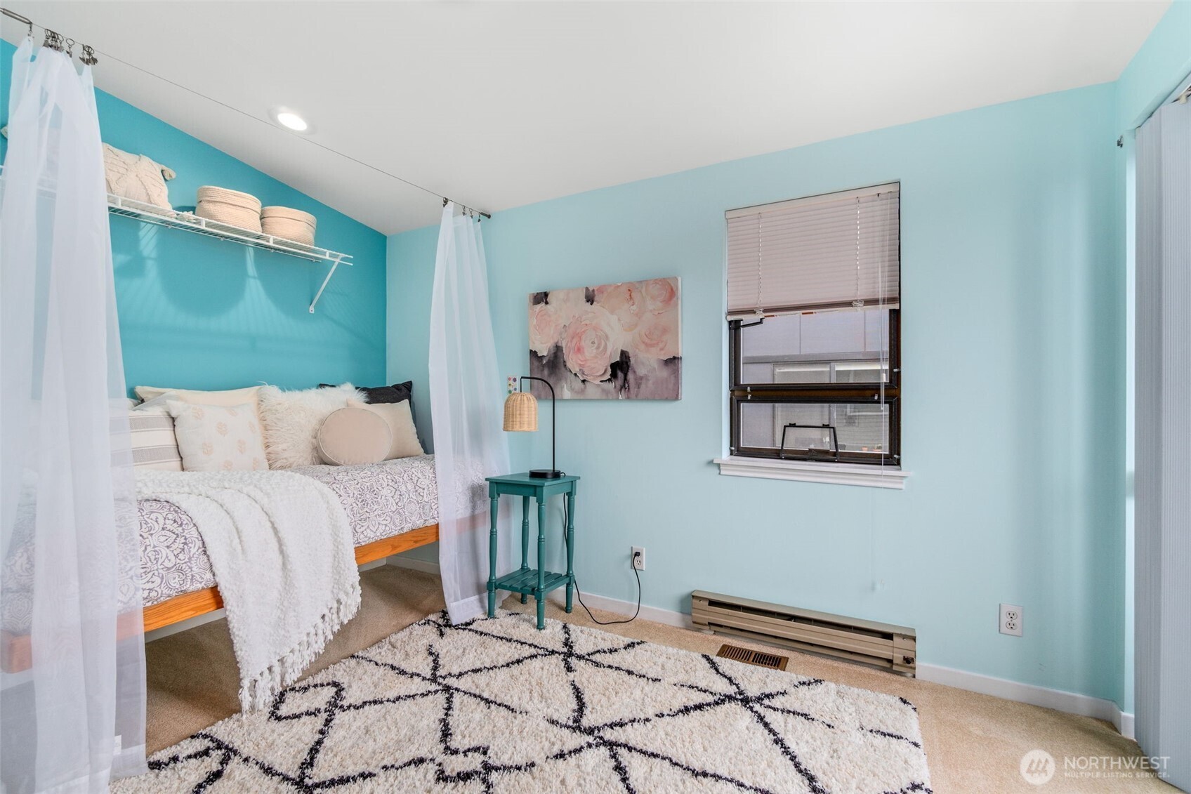 555 Galer Street Seattle, WA 98109 - Photo 29 of 40