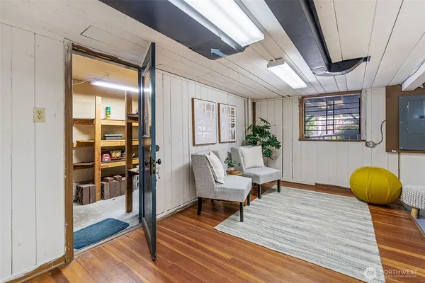 $1,785,000 | 555 Galer Street, Seattle, WA 98109