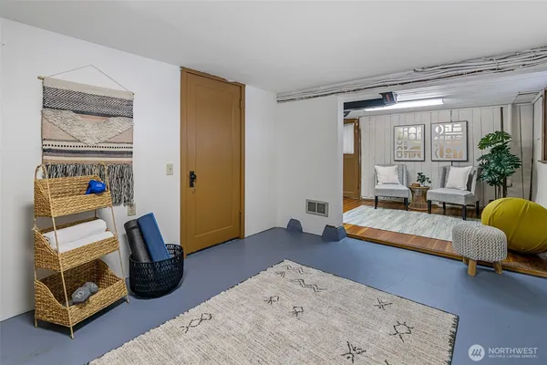 $1,785,000 | 555 Galer Street, Seattle, WA 98109