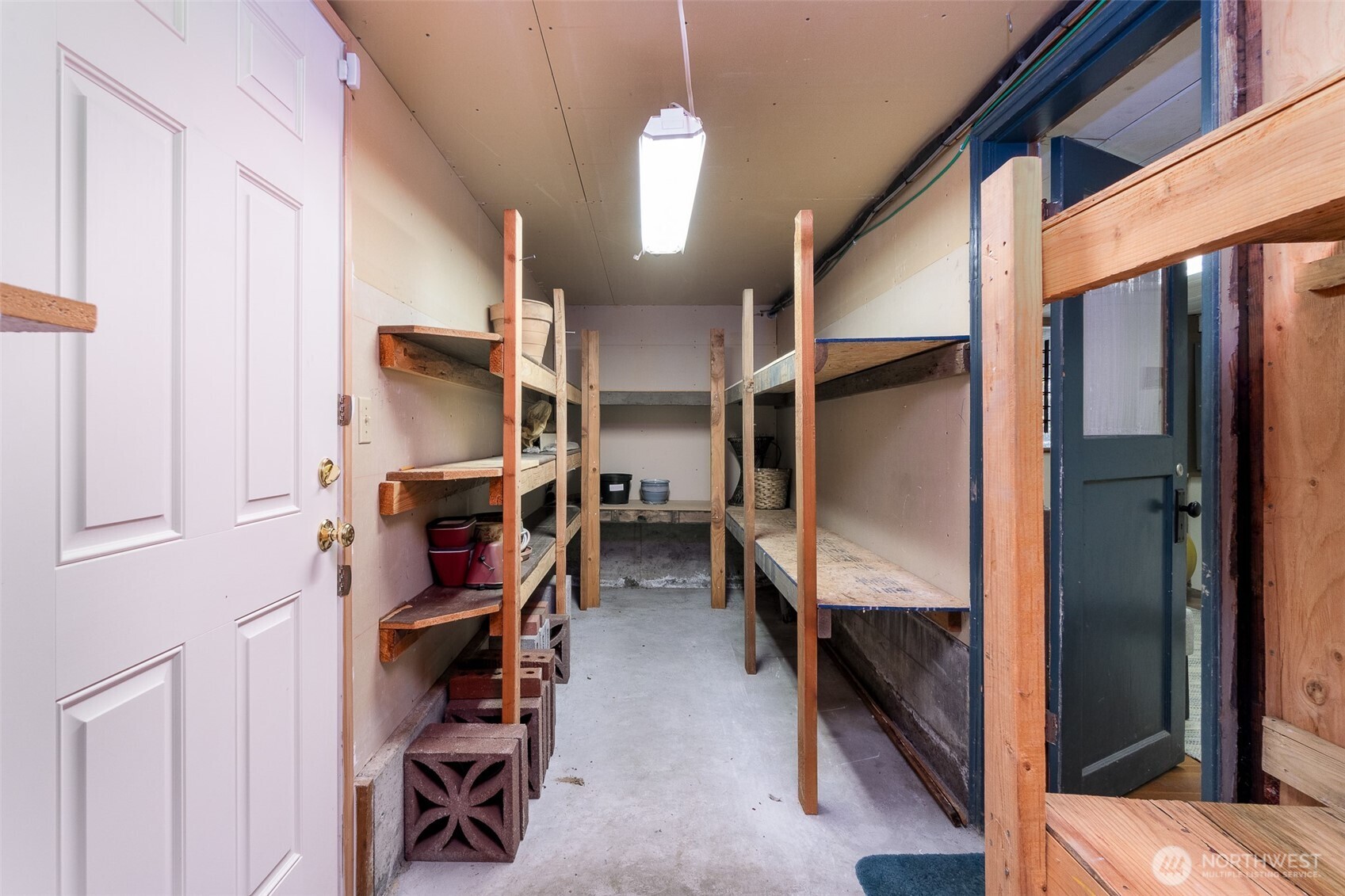 555 Galer Street Seattle, WA 98109 - Photo 33 of 40