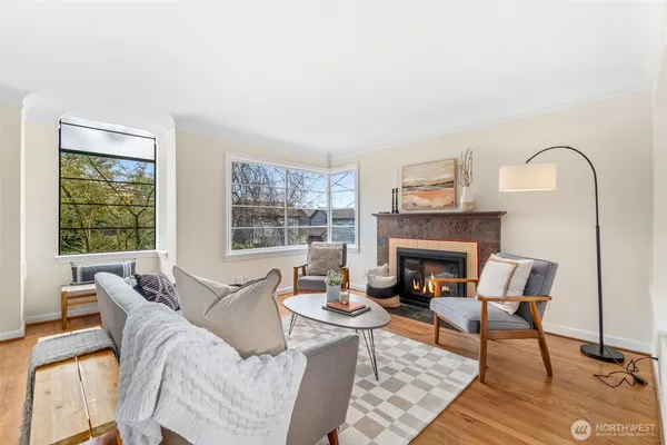 $1,785,000 | 555 Galer Street, Seattle, WA 98109