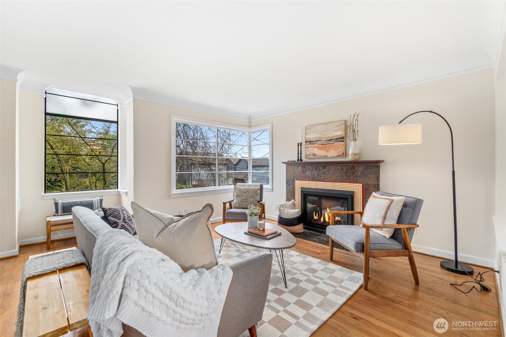 555 Galer Street Seattle, WA 98109 - Photo 7 of 40