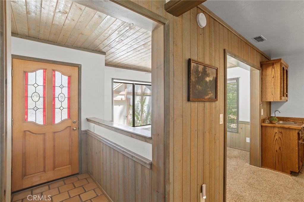 39169 Robin Road Big Bear Lake, CA 92315 - Photo 6 of 50