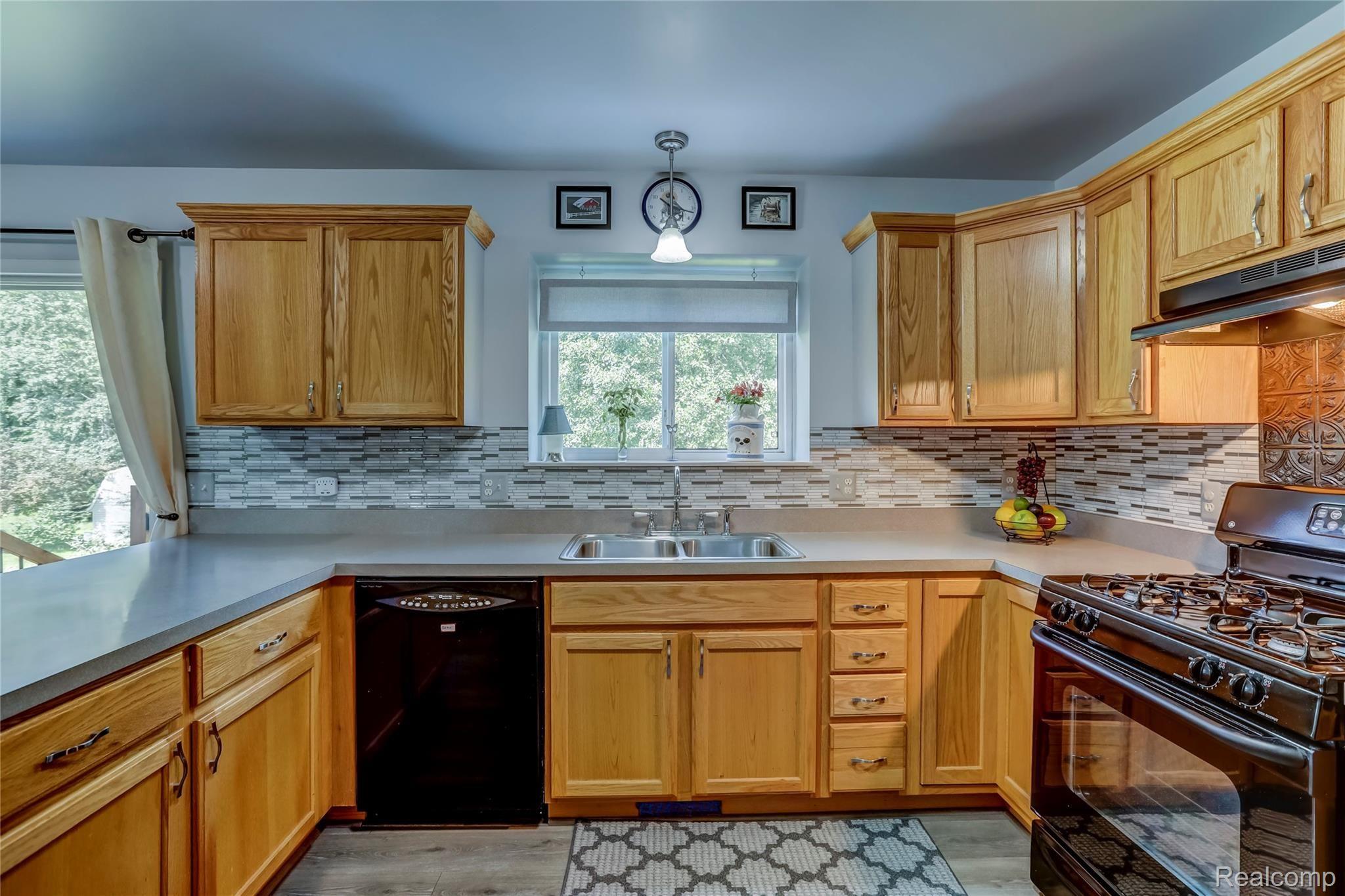 120 Ridgeview Court Grass Lake, MI 49240 - Photo 16 of 35 120 Ridgeview Court, Grass Lake, MI-16.jpg-FULL