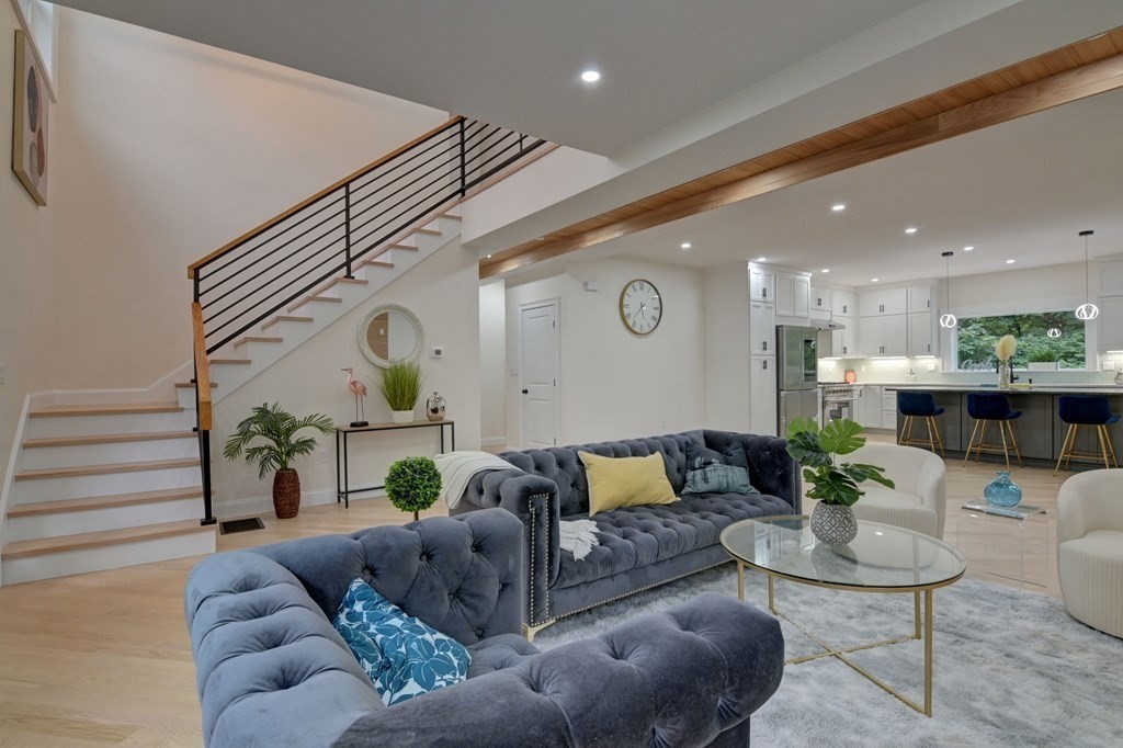 6 Fallon Circle Braintree, MA 02184 - Photo 6 of 42