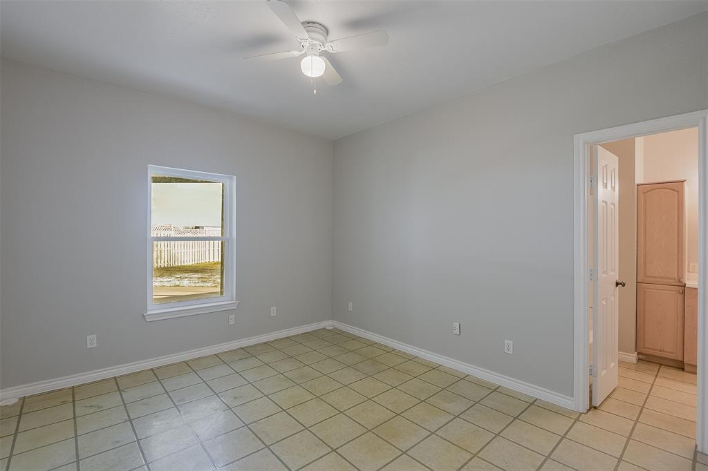 438 Edna Road Waxahachie, TX 75165 - Photo 13 of 24