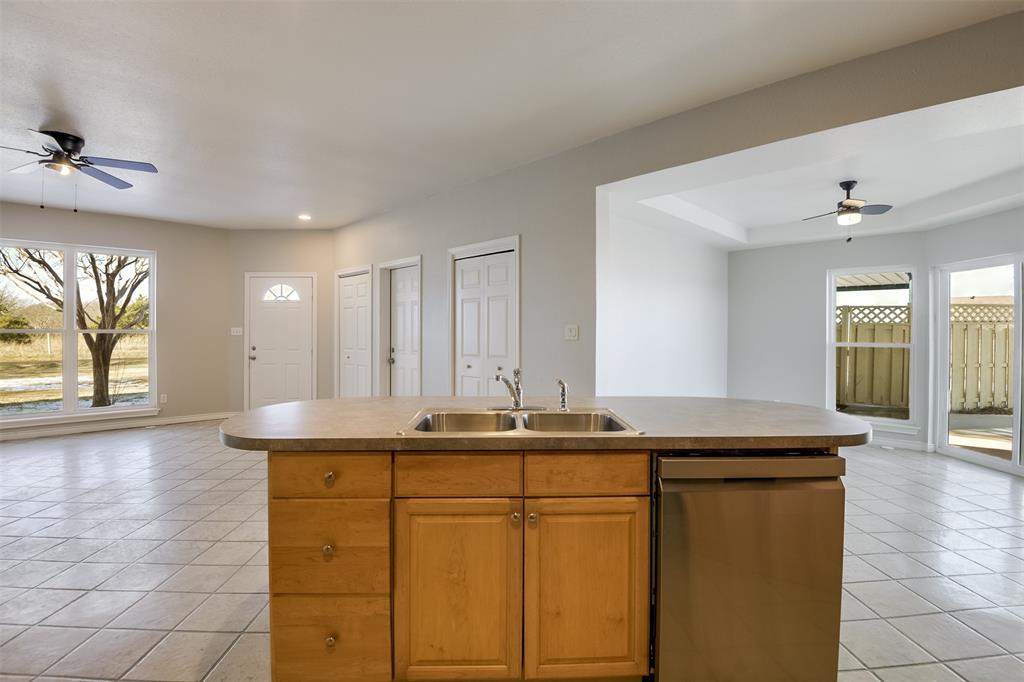 438 Edna Road Waxahachie, TX 75165 - Photo 10 of 24