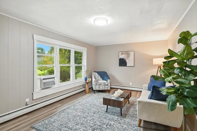 $299,000 | 17 Pebble Mill Road, Springfield, MA 01118