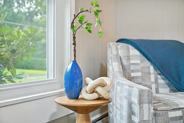 $299,000 | 17 Pebble Mill Road, Springfield, MA 01118