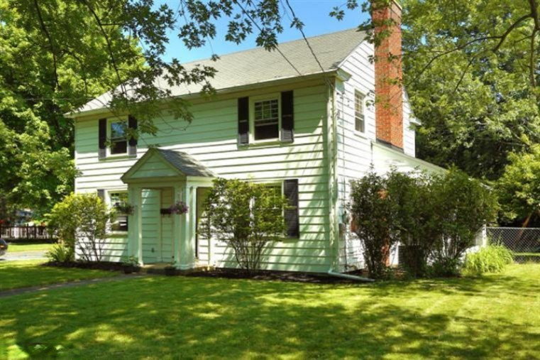 1827 Paddington Road Kalamazoo, MI 49001 - Photo 1 of 19 Primary Photo