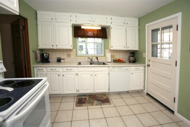 1827 Paddington Road Kalamazoo, MI 49001 - Photo 5 of 19 Additional Photo