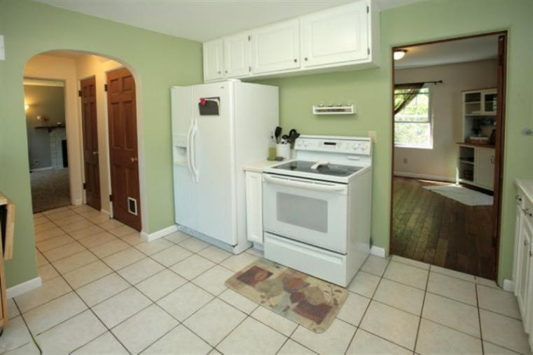 1827 Paddington Road Kalamazoo, MI 49001 - Photo 7 of 19 Additional Photo