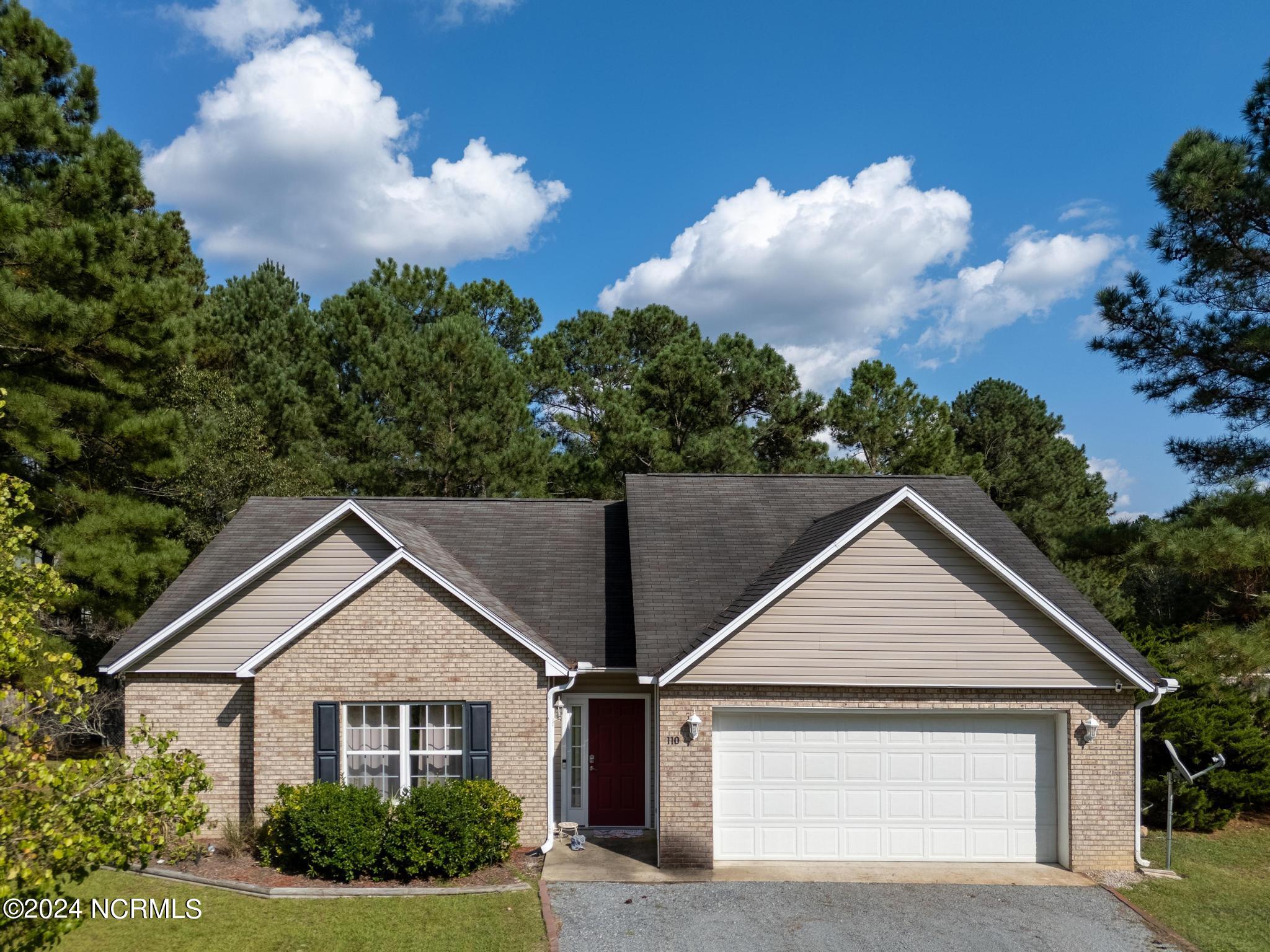 110 Ravenwood Road Aberdeen, NC 28315 - Photo 1 of 32 110 Ravenwood