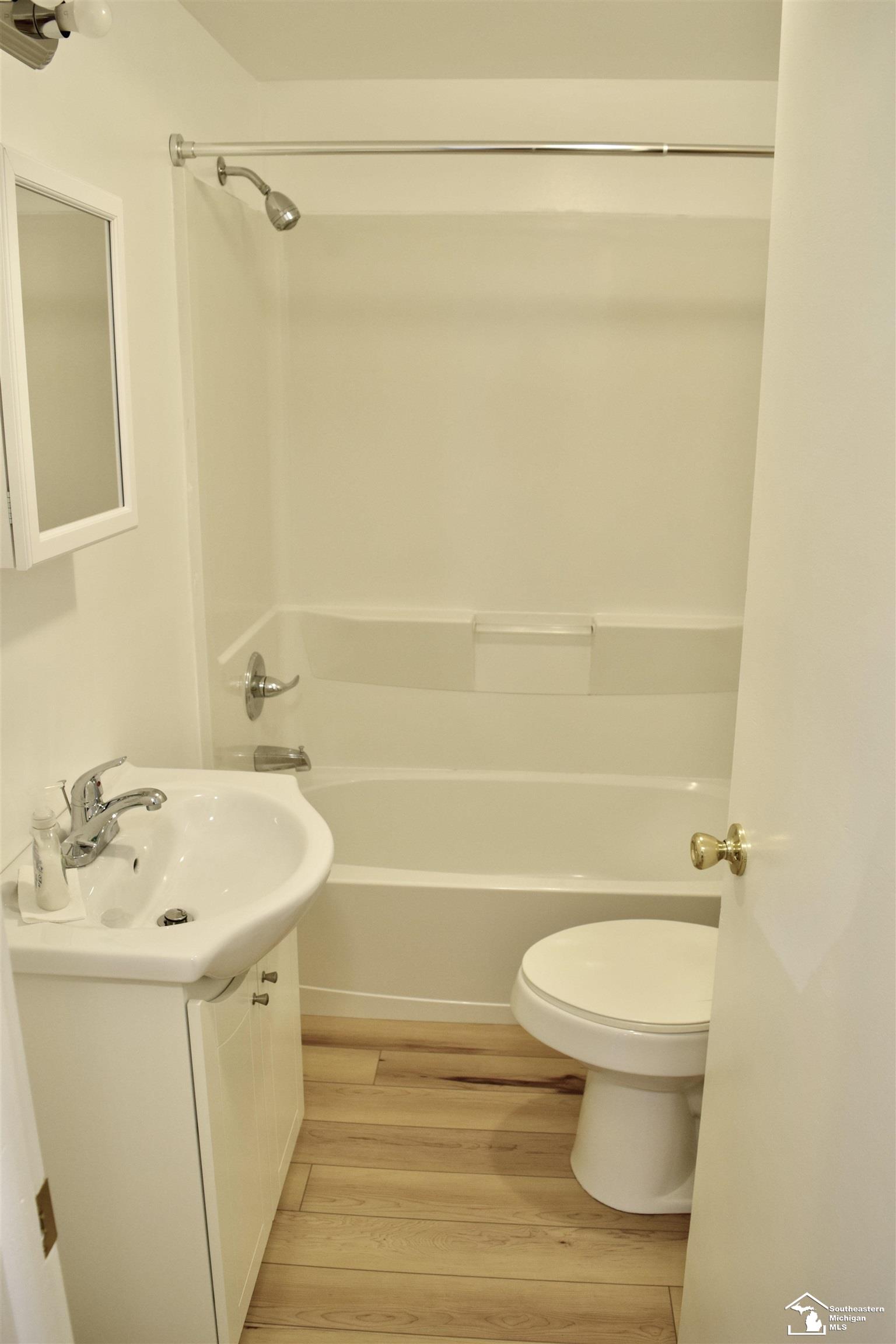 3379 Laurelwood Street, Unit ENGLEWOOD DR Monroe, MI 48162 - Photo 18 of 21 Gallery Image 18