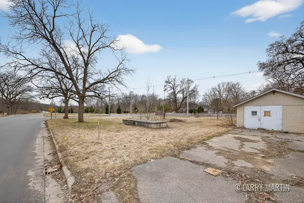 $67,000 | 222 South Division Street, Lowell, MI 49331