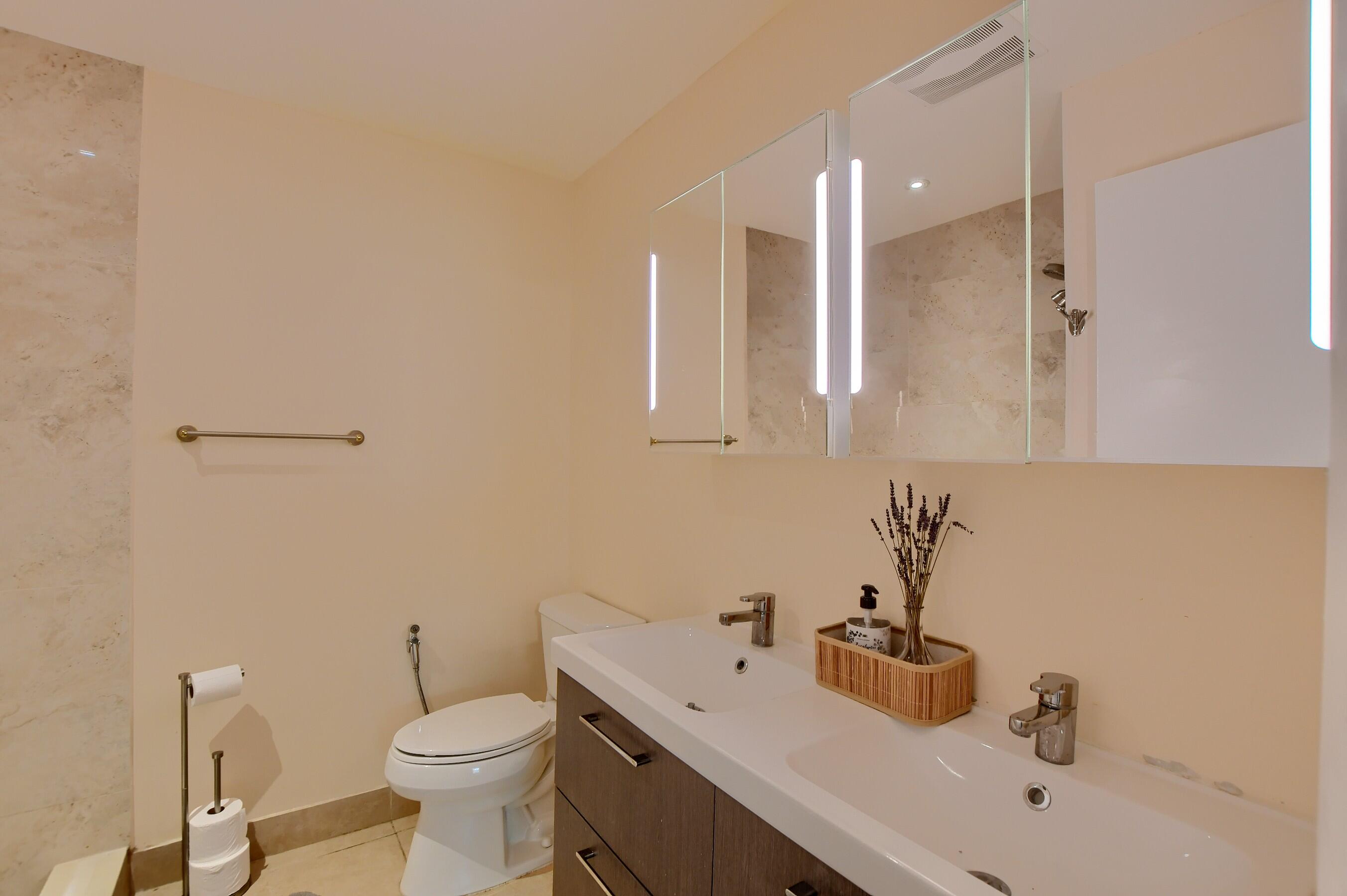 1501 Northwest 13th Street, Unit 14 Boca Raton, FL 33486 - Photo 12 of 24 16_ebf_1685-hdr(5)