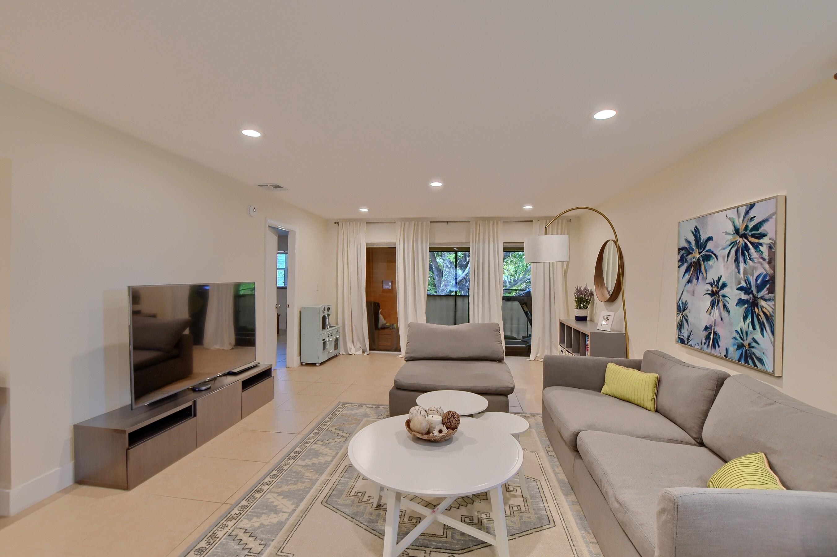 1501 Northwest 13th Street, Unit 14 Boca Raton, FL 33486 - Photo 7 of 24 10_ebf_1730-hdr(5)