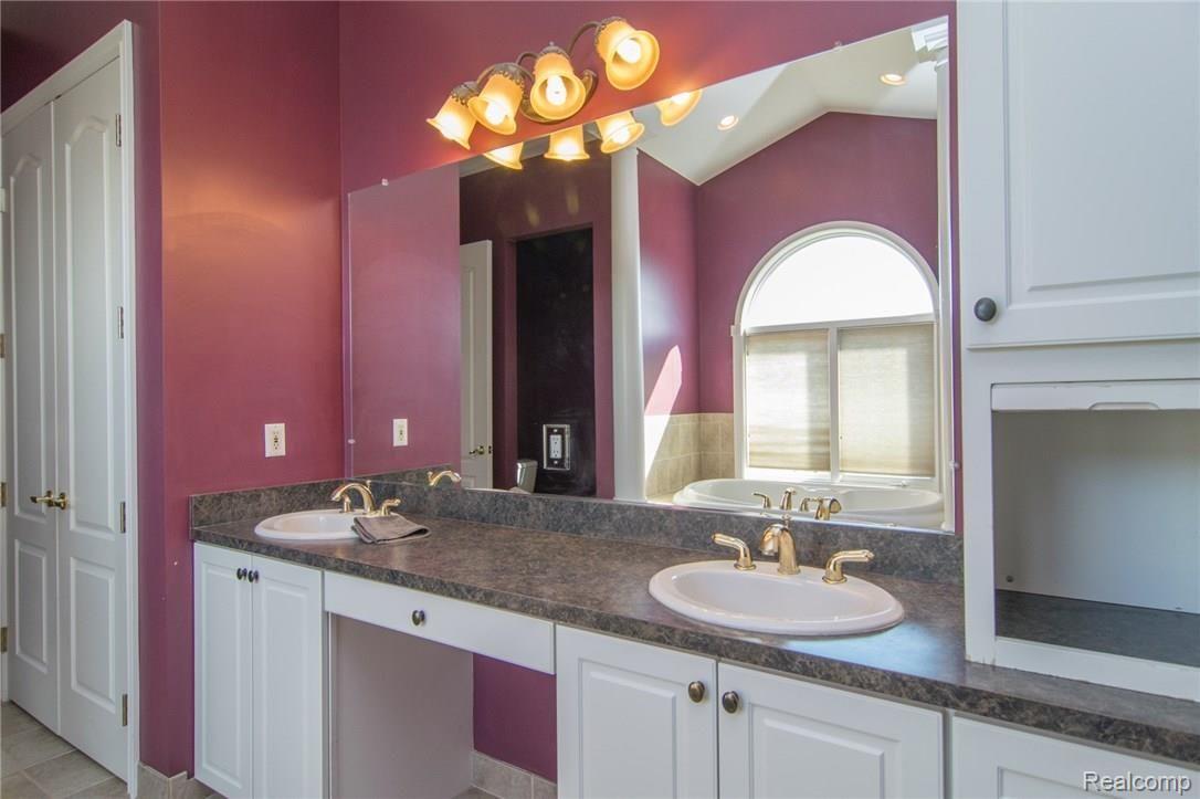 59199 Hayes Road Washington, MI 48094 - Photo 23 of 71 DSC_0613.jpg