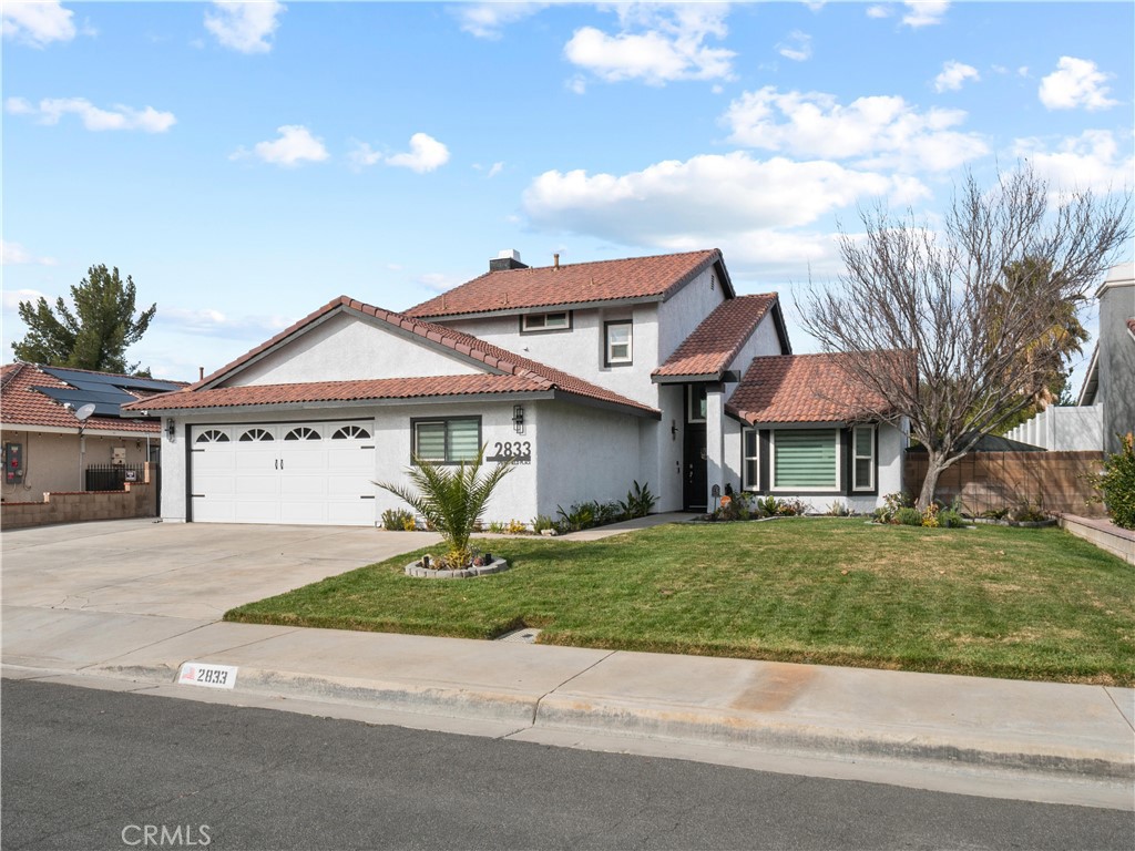 2833 Springfield Place Lancaster, CA 93536 - Photo 3 of 36