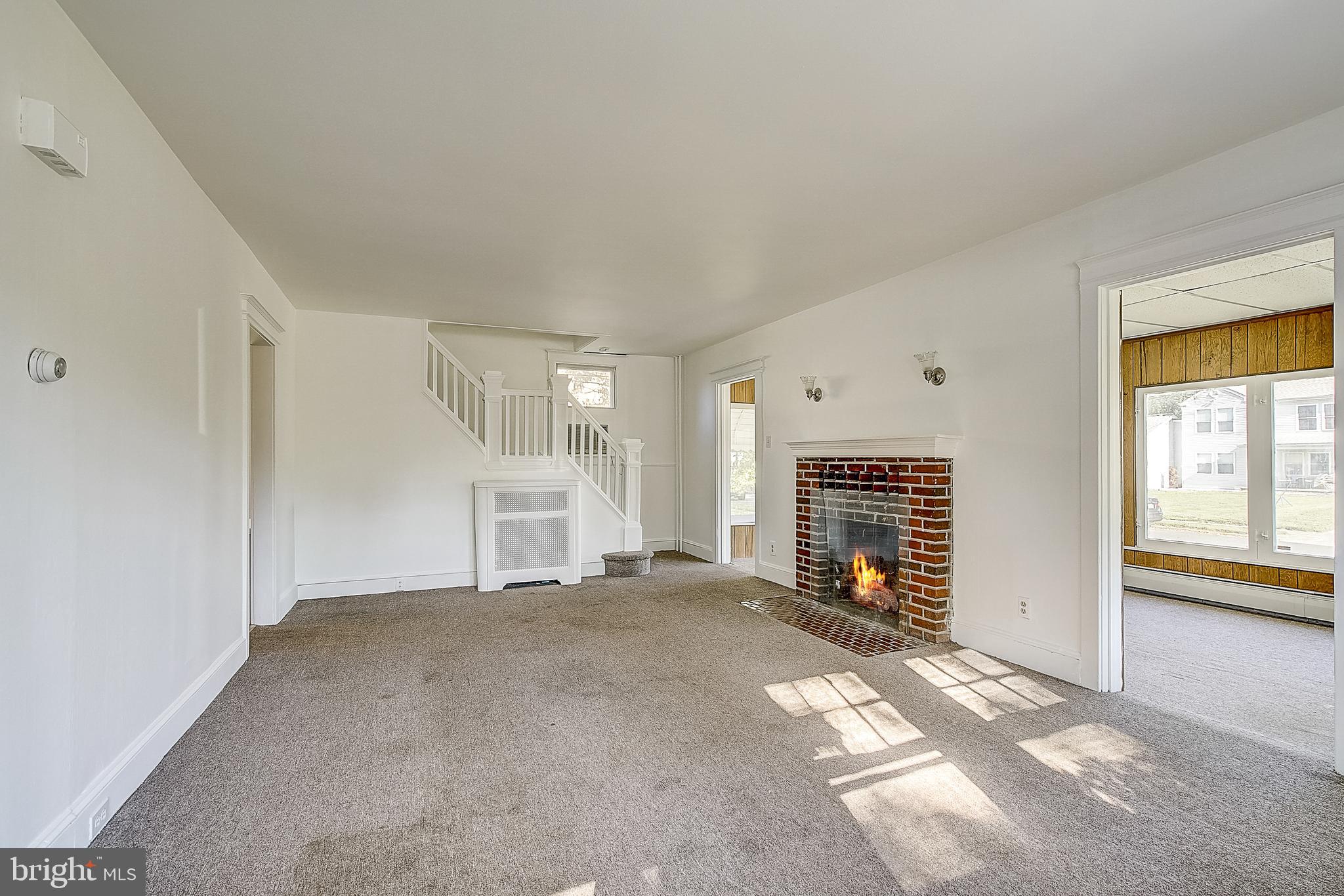 1565 Pennington Road Ewing, NJ 08618 - Photo 2 of 37