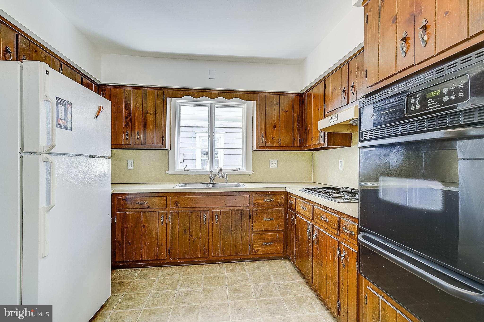 1565 Pennington Road Ewing, NJ 08618 - Photo 11 of 37