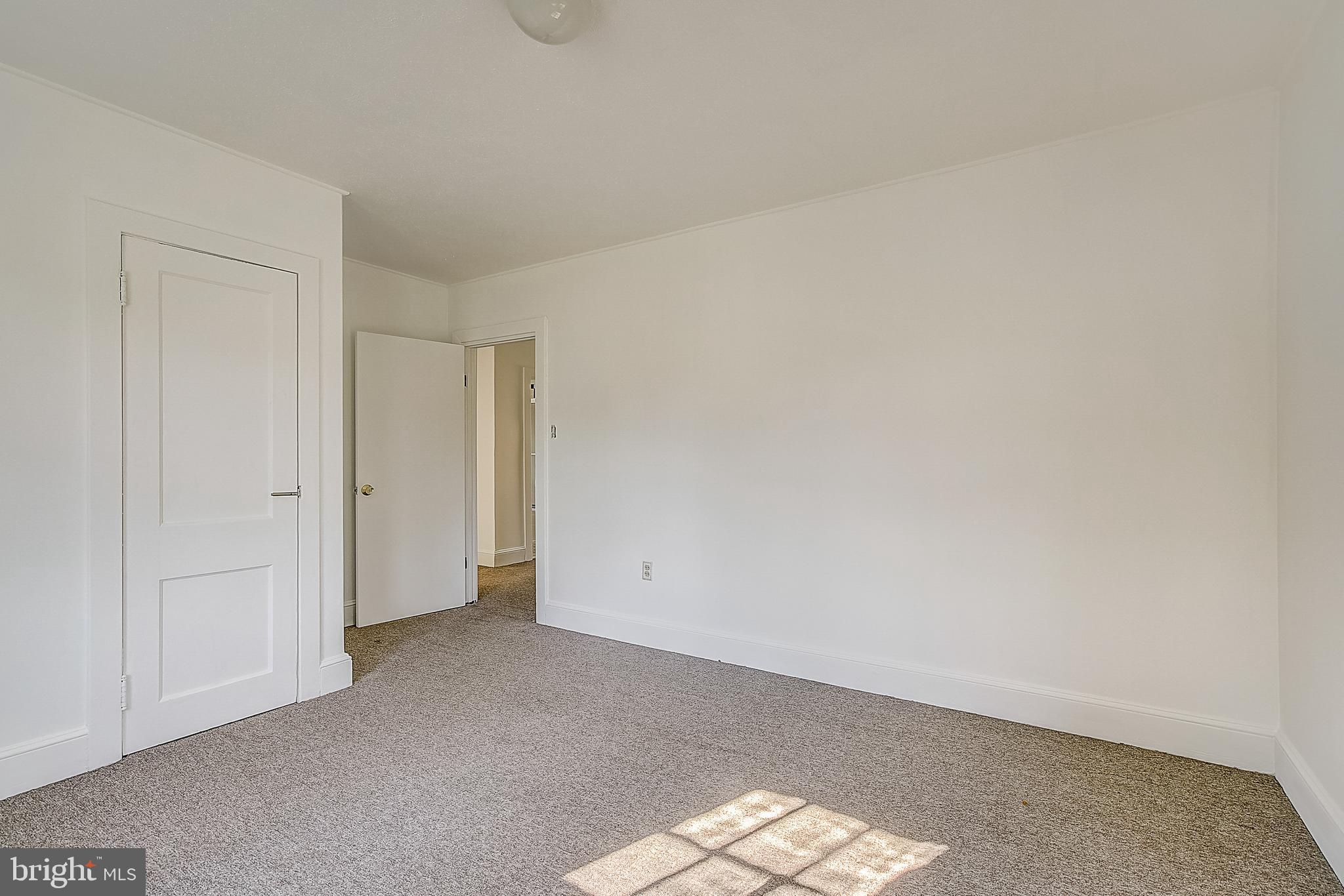 1565 Pennington Road Ewing, NJ 08618 - Photo 17 of 37