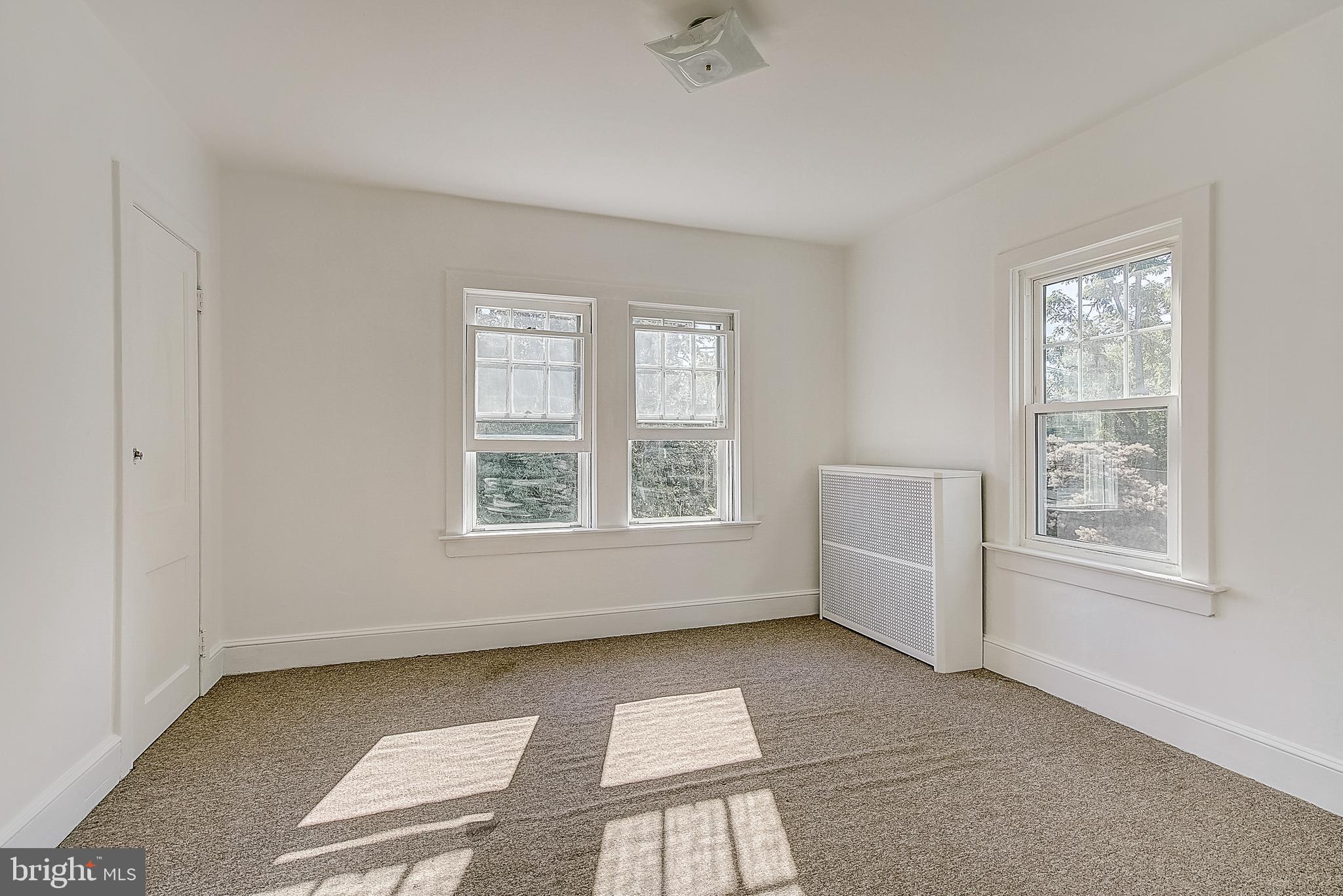 1565 Pennington Road Ewing, NJ 08618 - Photo 18 of 37