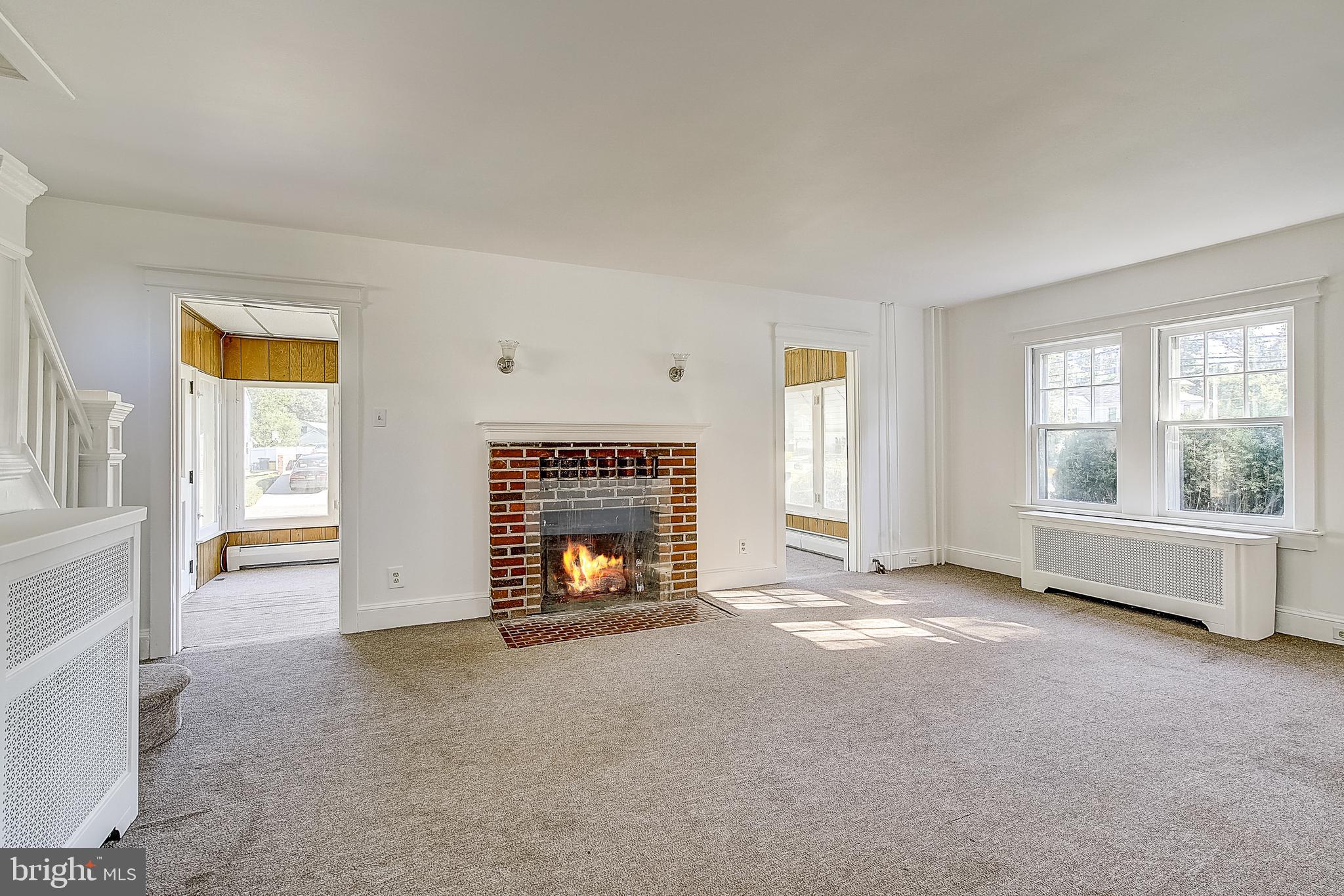 1565 Pennington Road Ewing, NJ 08618 - Photo 3 of 37