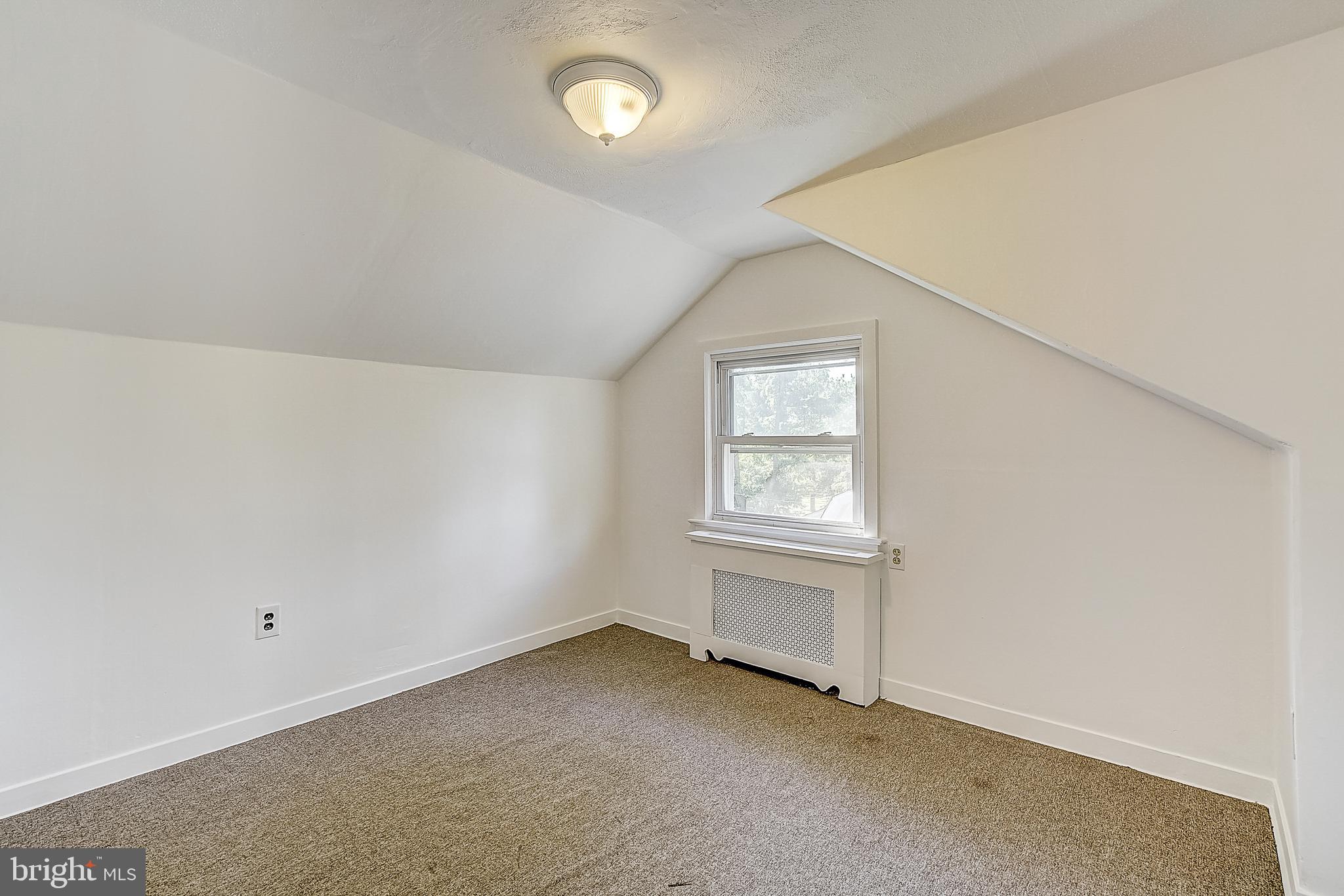 1565 Pennington Road Ewing, NJ 08618 - Photo 27 of 37