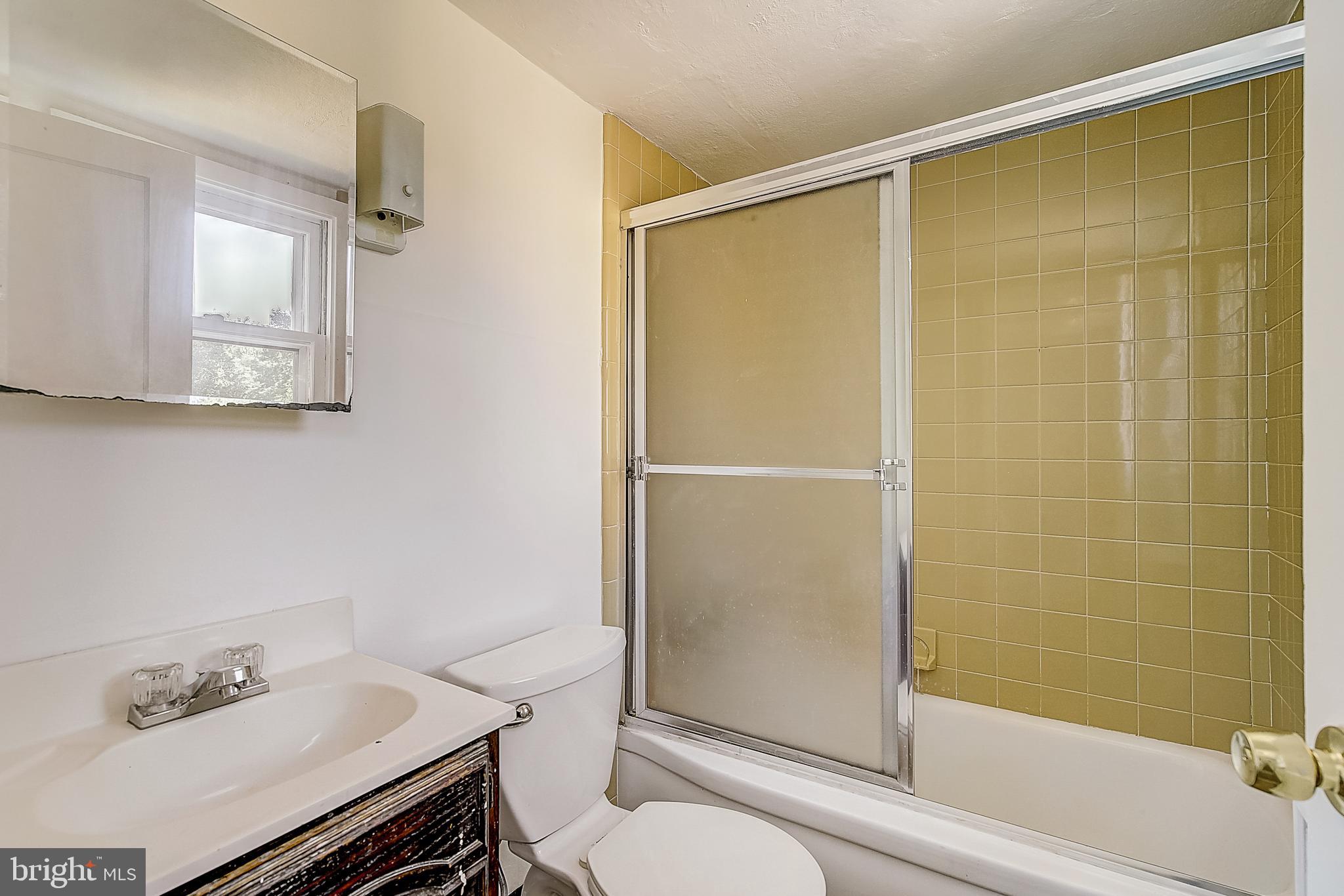 1565 Pennington Road Ewing, NJ 08618 - Photo 29 of 37