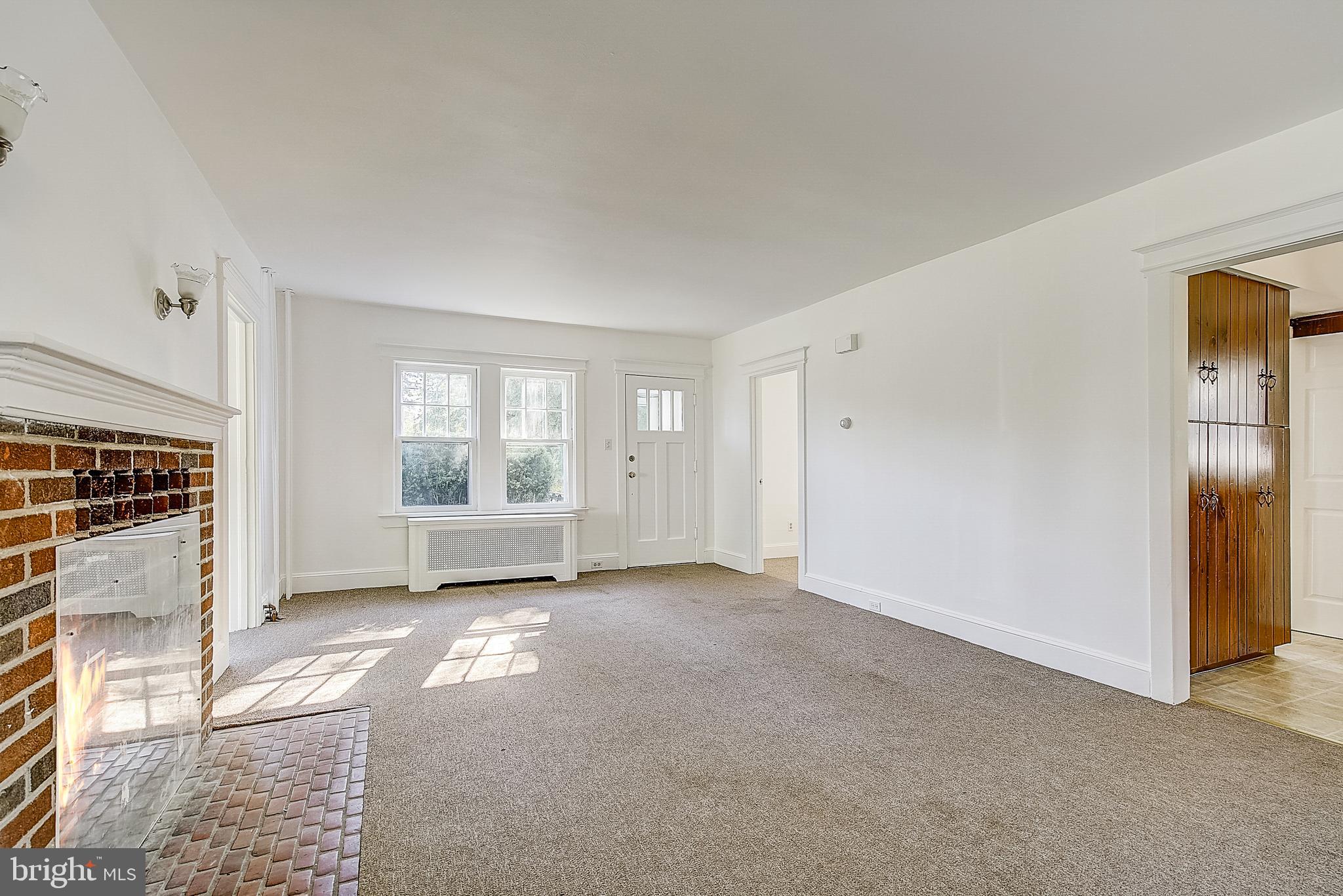 1565 Pennington Road Ewing, NJ 08618 - Photo 4 of 37
