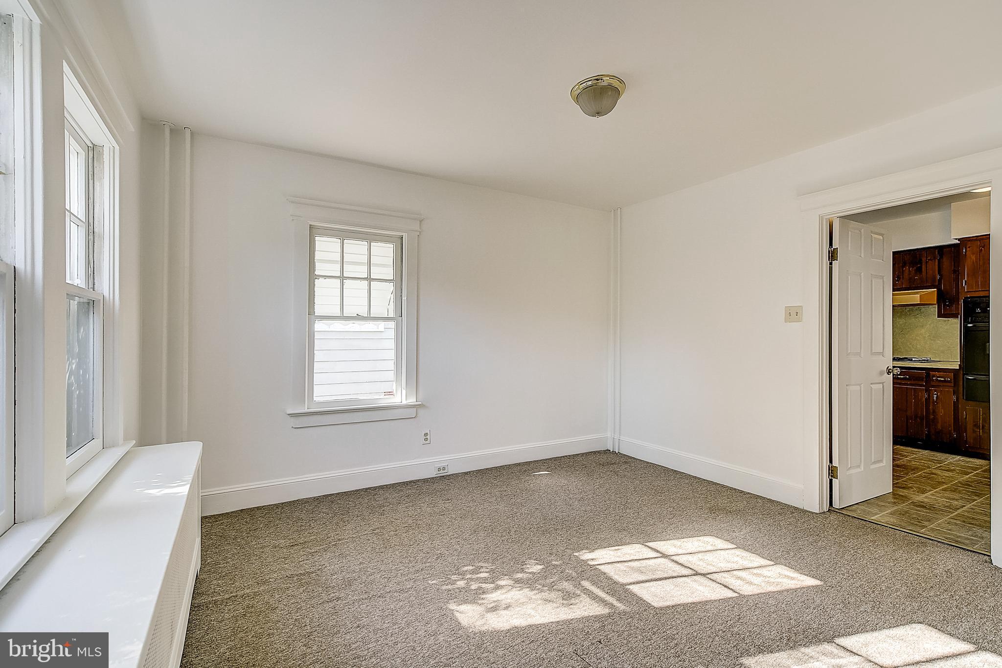 1565 Pennington Road Ewing, NJ 08618 - Photo 6 of 37