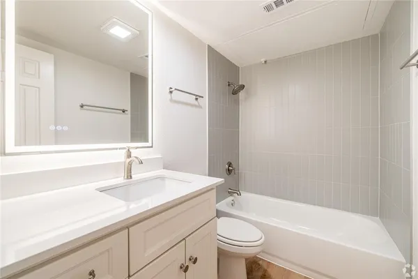 $2,695 | 4501 Druid Lane, Unit 1104, Dallas, TX 75205