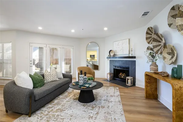 $2,695 | 4501 Druid Lane, Unit 1104, Dallas, TX 75205