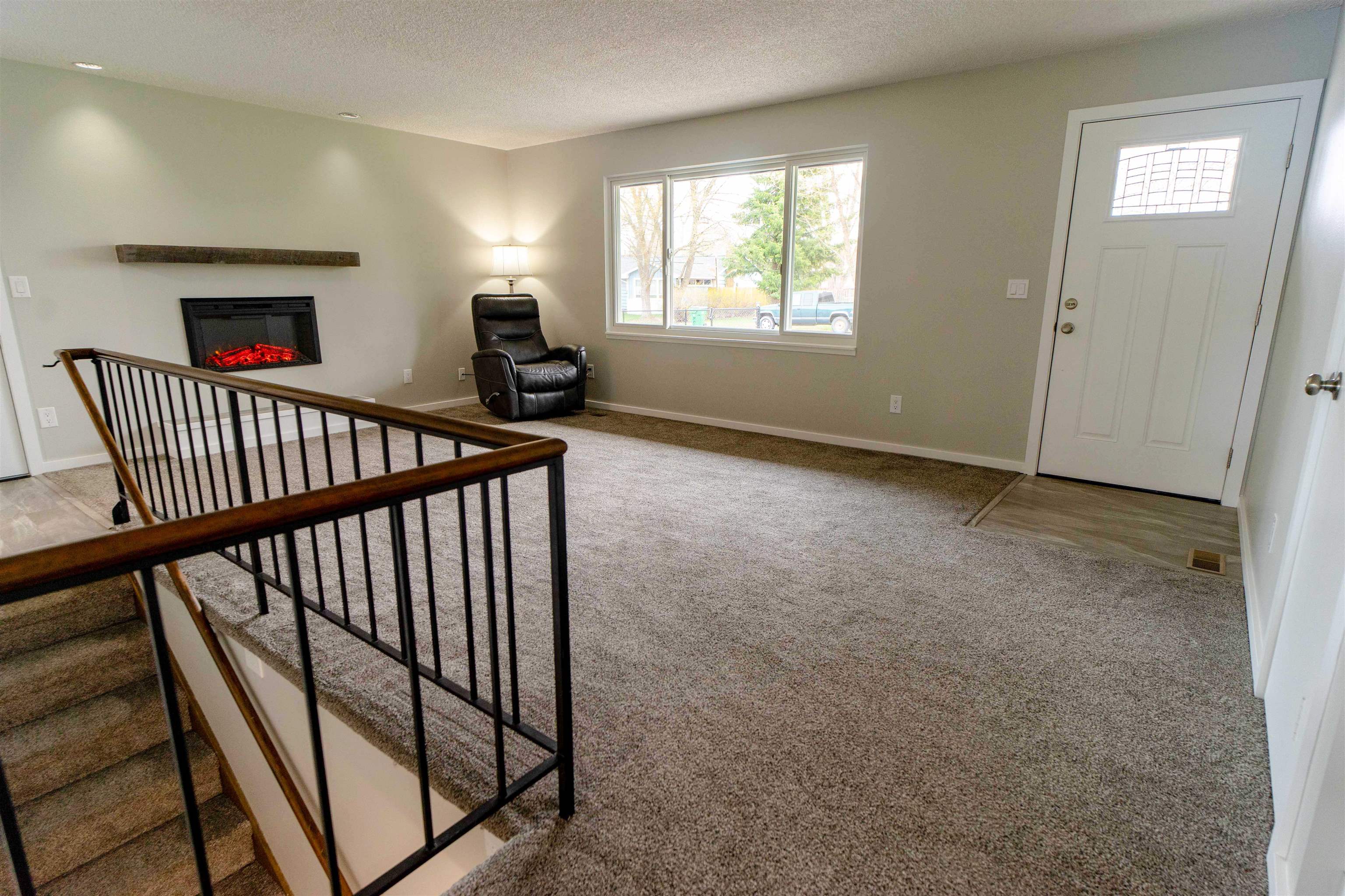 305 North Blake Road Spokane, WA 99216 - Photo 3 of 24