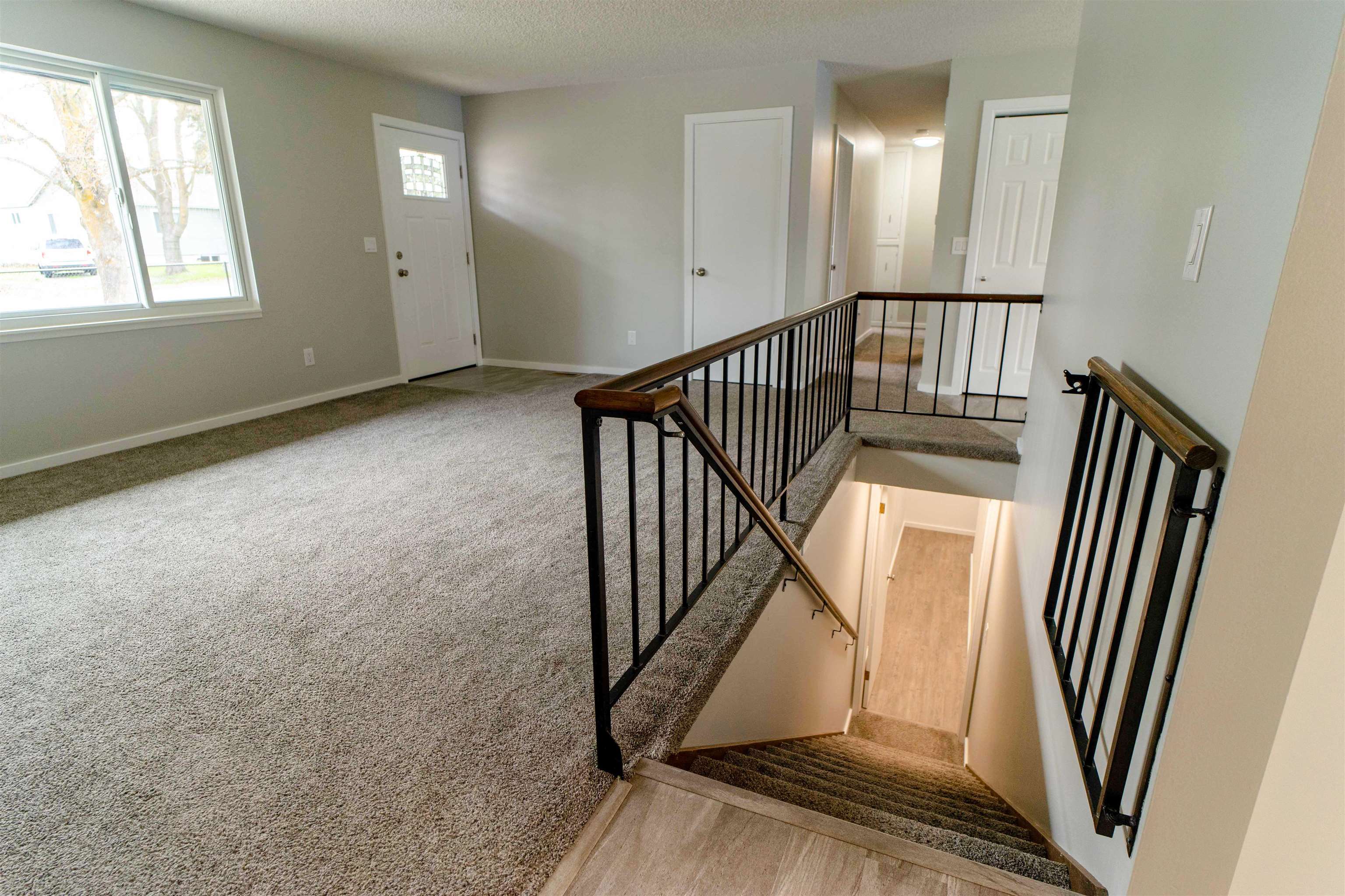 305 North Blake Road Spokane, WA 99216 - Photo 4 of 24
