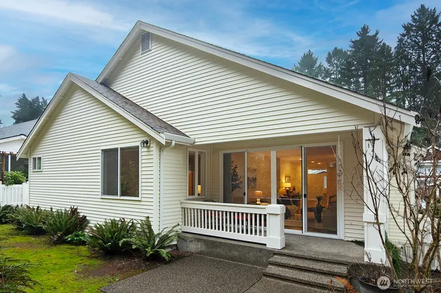 $645,000 | 5638 61st Avenue West, University Place, WA 98467