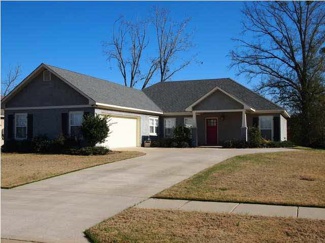 130 Porter Ridge Canton, MS 39046 - Photo 1 of 17 Front Yard View with Two Car Garage