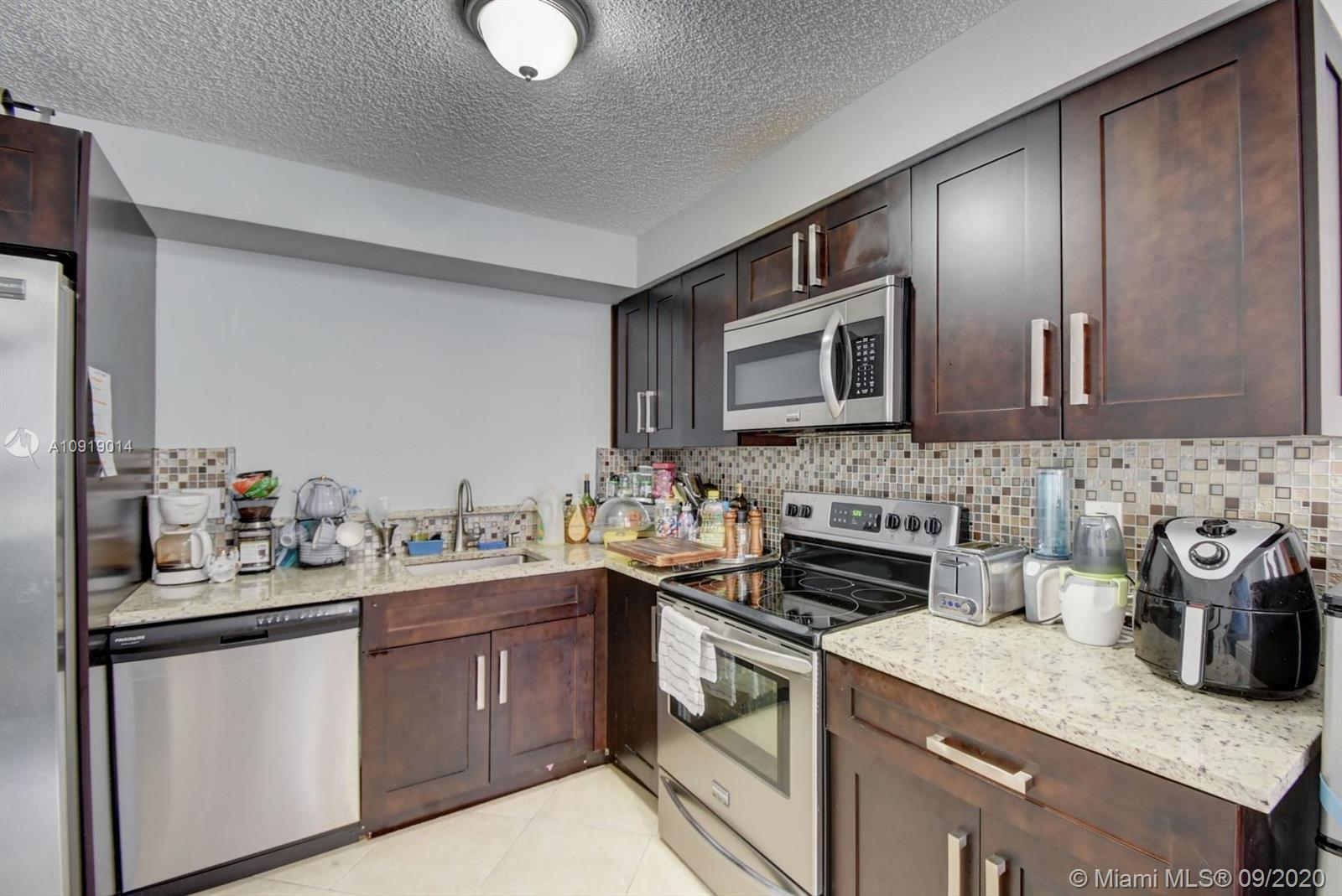 8676 Vía Reale, Unit 64L Boca Raton, FL 33496 - Photo 2 of 19 Gallery Image 2