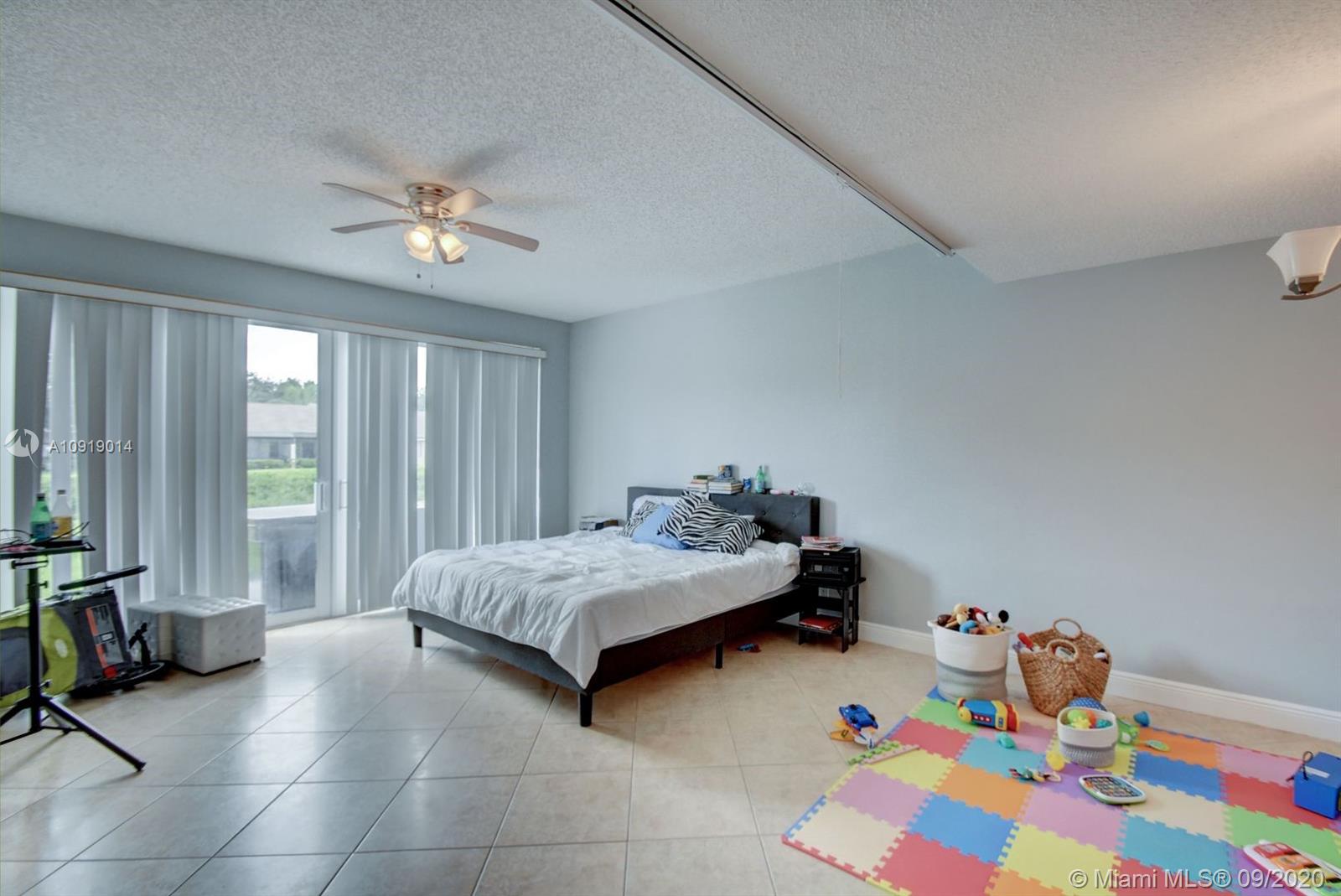 8676 Vía Reale, Unit 64L Boca Raton, FL 33496 - Photo 5 of 19 Gallery Image 5